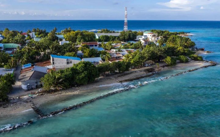 Мальдіви запровадили заборону куріння для народжених після 2006 року