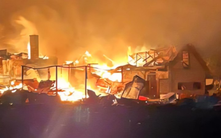 Через атаку РФ на Дніпропетровщині загинула жінка. 5-річна дівчинка – у важкому стані