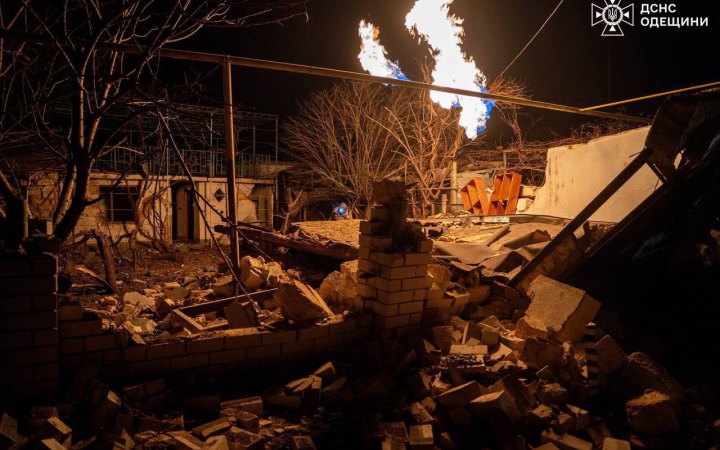 Уночі росіяни атакували Одещину, є руйнування