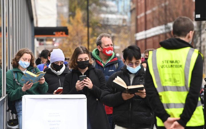 У Британії оприлюднили звіт про провали уряду на початку пандемії Covid