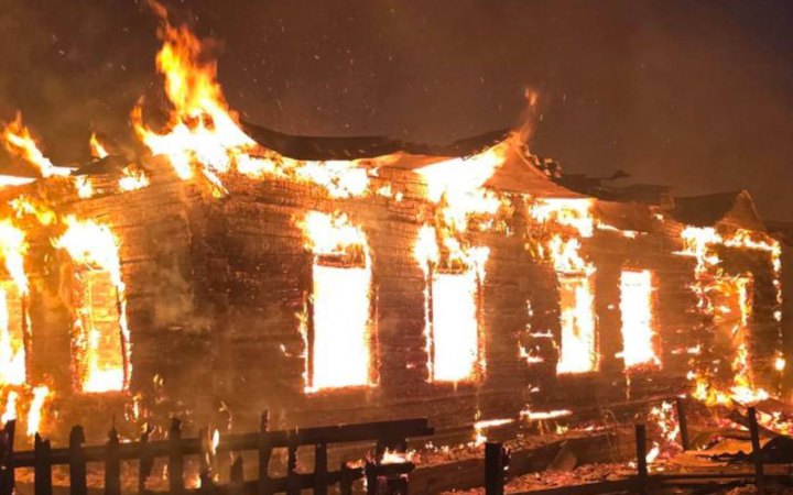 Росіяни атакували північ Сумської області: є проблеми з електропостачанням