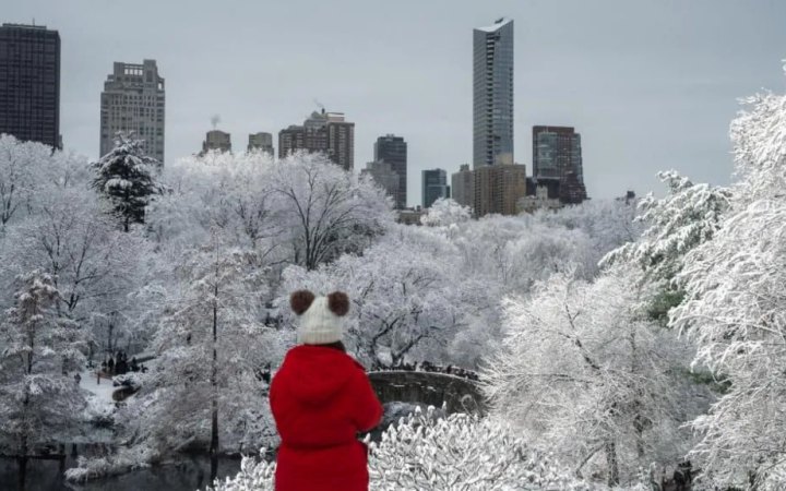 У США через сніжний шторм скасовано 1500 авіарейсів