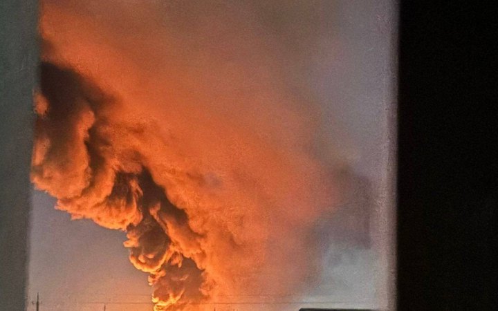 Росіяни у новорічну ніч обстріляли Луцьк. В області знеструмлені понад 100 000 абонентів (оновлено)