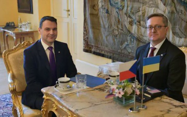 Міністр закордонних справ Чехії зустрівся з послом України