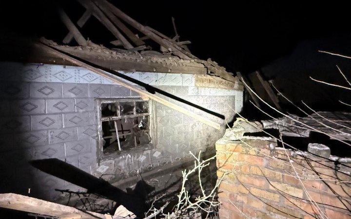 Через обстріли на Дніпропетровщині пошкоджені будинки, газогін і ЛЕП