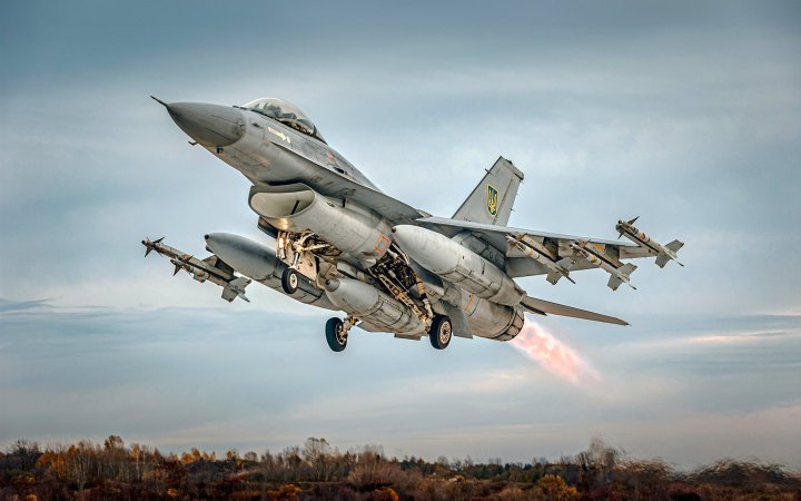 ЗМІ: ветерани ВПС США та Нідерландів посилюють українські F-16 у небі над Києвом