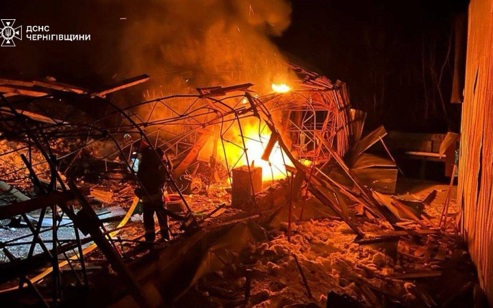 На Чернігівщині росіяни пошкодили лінію електропередач, виникли проблеми зі світлом