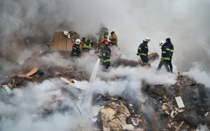 Росіяни вдарили “шахедом” по Харкову. Є загиблі (оновлено)