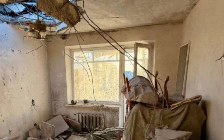 Двоє мешканців Дніпропетровщини поранені через російські обстріли