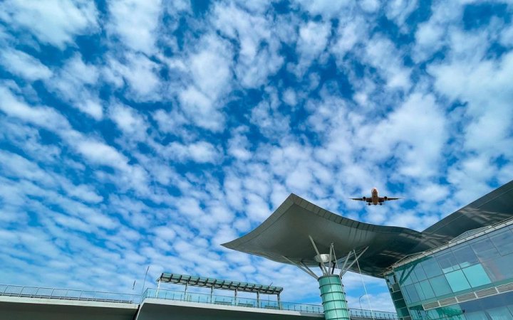 Мінрозвитку створило робочу групу з відновлення роботи аеропортів