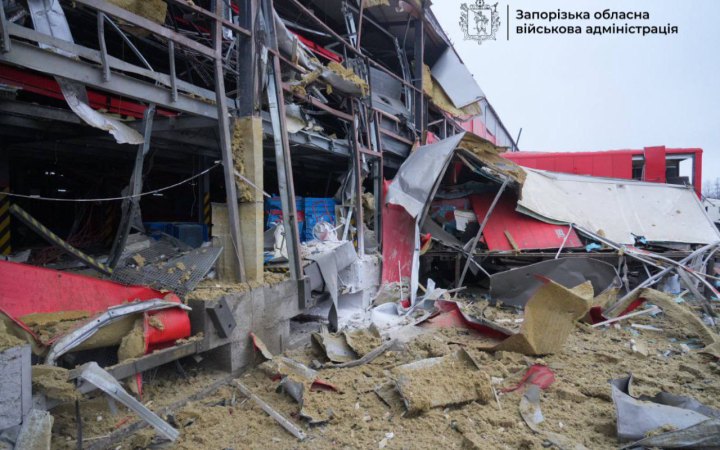 Через удар РФ понівечений термінал «Нової пошти» у Запоріжжі. Постраждали люди (доповнено)