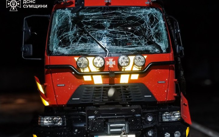 У Сумах росіяни атакували авто рятувальників