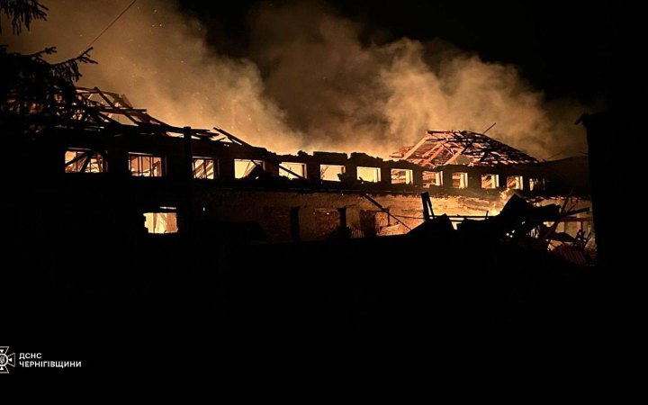 Росіяни атакували дронами деревообробне підприємство в Новгороді-Сіверському на Чернігівщині