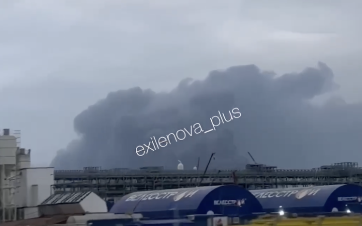 Уночі понад сотня дронів атакувала Росію, зокрема – “КуйбишевАзот” у Тольятті