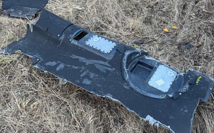 У Києві біля мосту виявили нездетоновану бойову частину БпЛА