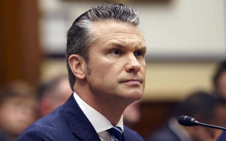 У Пентагоні посеред війни звільнили начальника штабу Сухопутних військ США