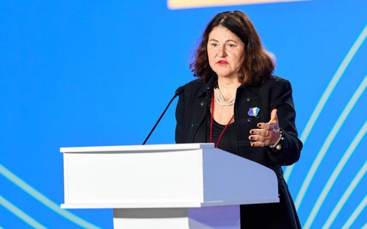 Посолка ЄС в Україні: “дипломати не будуть покидати Київ”