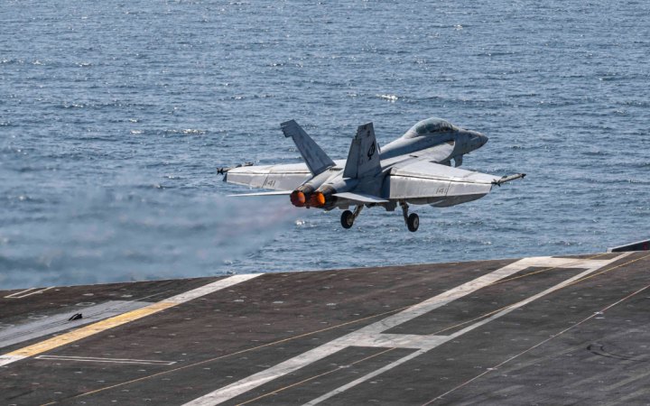 Перемир’я не працює: США заявили про збиття в Ормузькій протоці іранських дронів