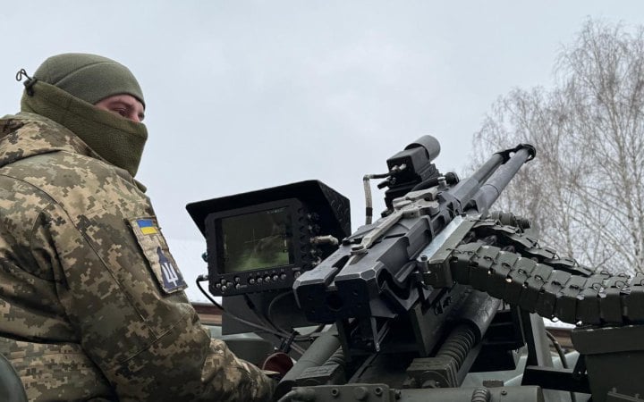 Росіяни запустили вночі дві балістичні ракети та 221 дрон