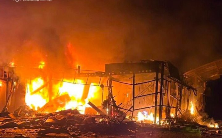 Ворог понад 10 разів атакував райони Дніпропетровщини, двоє поранених