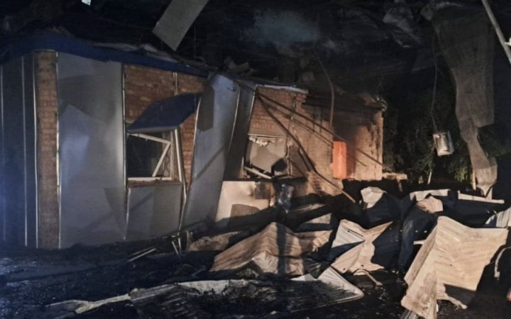 Росіяни вночі атакували дві АЗС в Дніпропетровській області