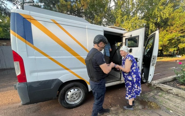 На Донеччині понад 500 одиноких маломобільних людей відмовляються від евакуації