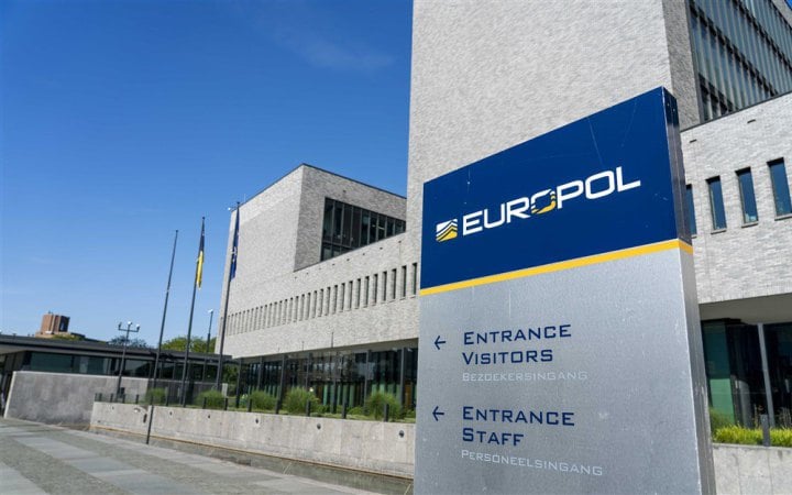 У Європі затримали групу наркоторговців, які перевозили товар авіарейсами