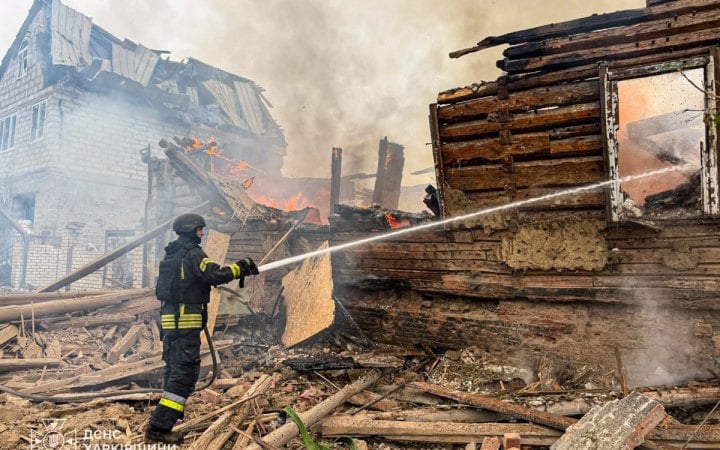 Росія вдарила по Ізюму із РСЗВ великого калібру, є пошкодження