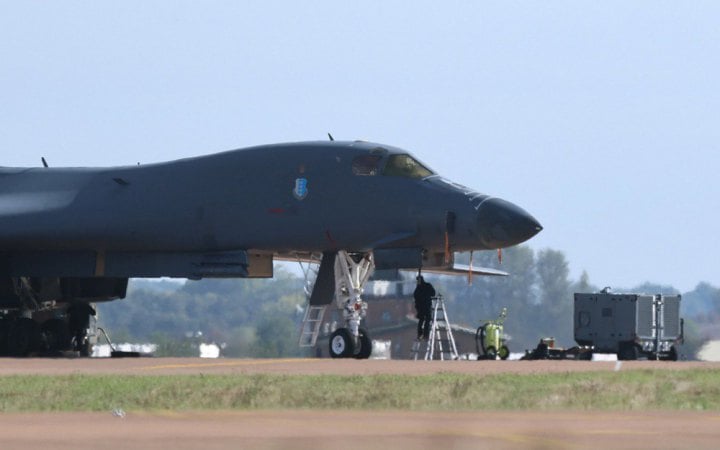 США вивели всі бомбардувальники з бази ВПС Великої Британії