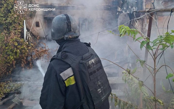 Росія била по критичній та соціальній інфраструктурі Херсонщини і вбила там людину