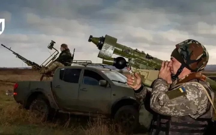 Вночі зафіксували влучання у 17 місцях, а у ще чотирьох впали уламки